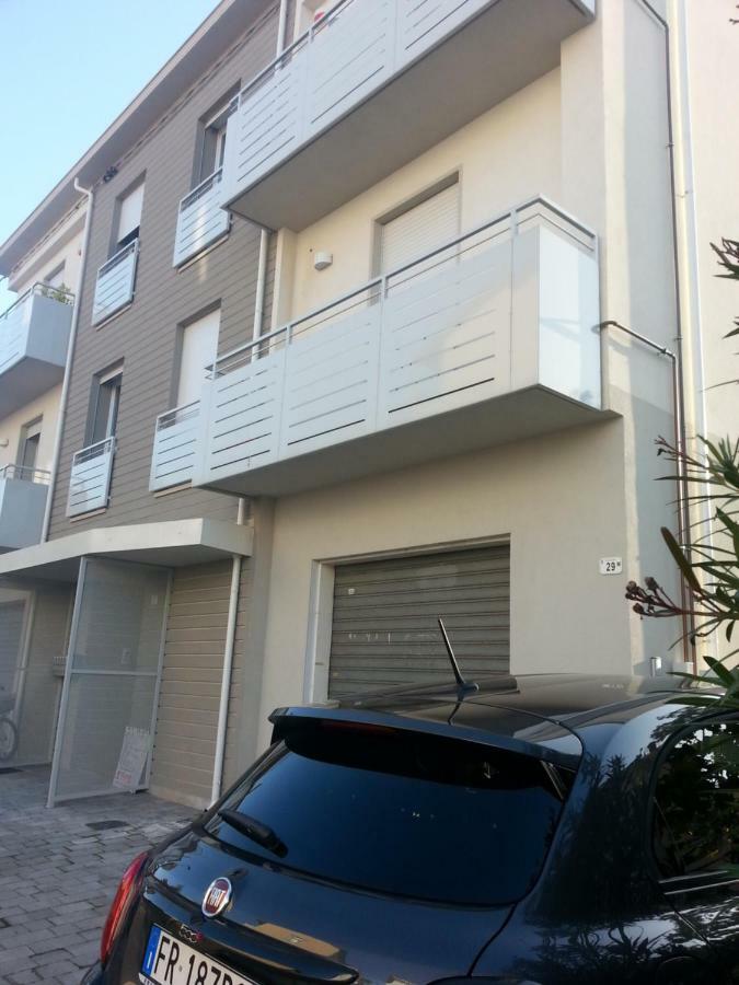 Nuovo Bilocale In Via Lagomaggio, 31 Rimini Extérieur photo